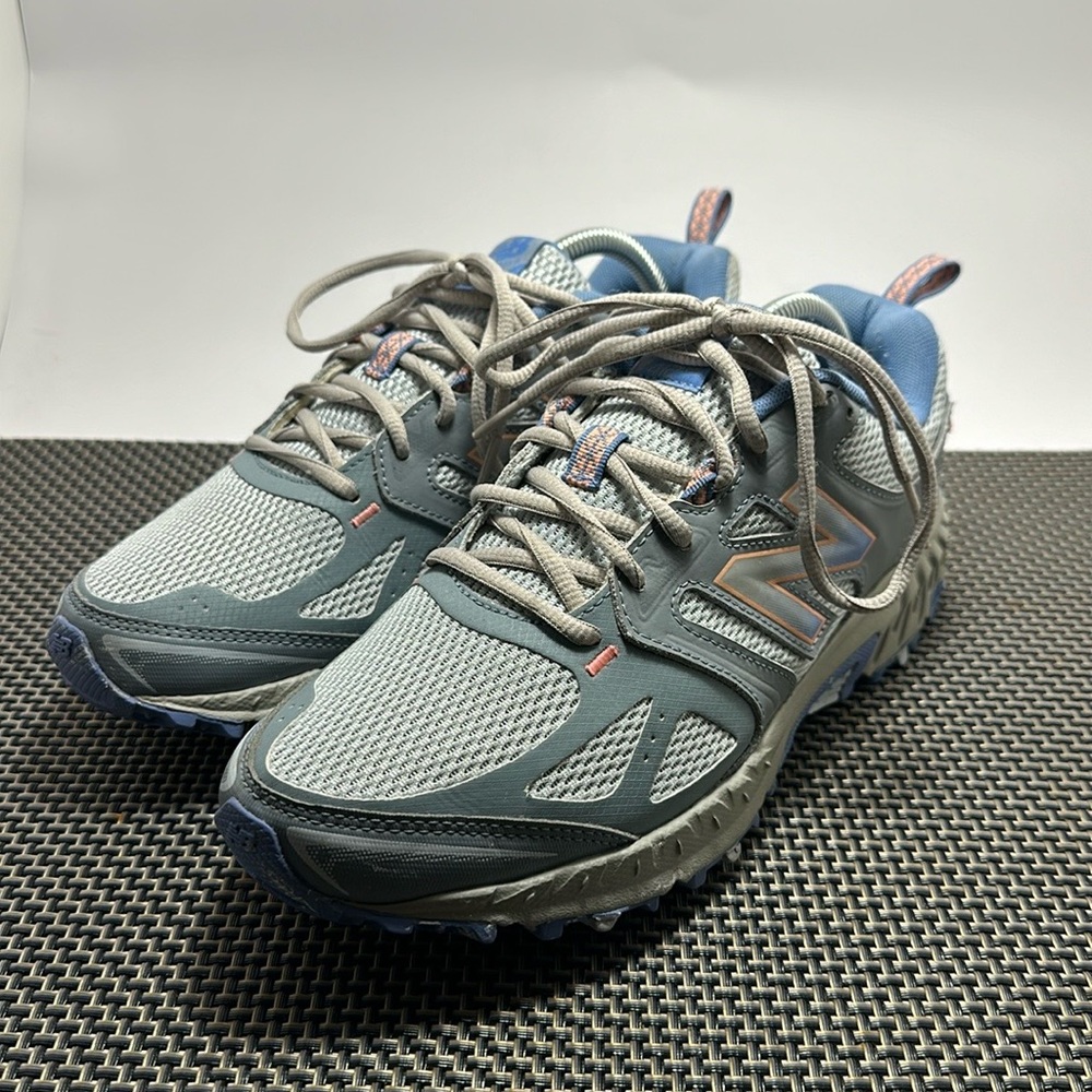 New Balance Sneakers Women 9.5